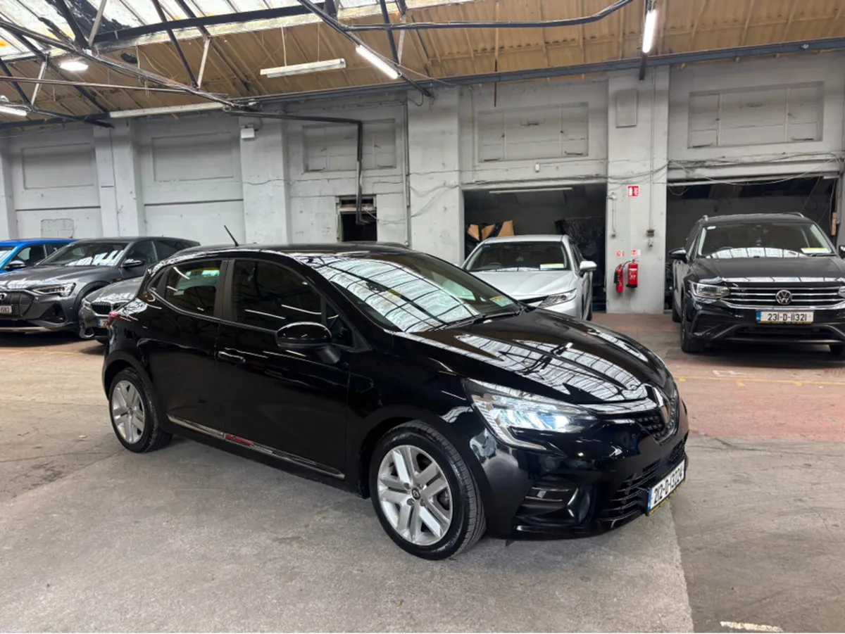 Renault Clio DYNAMIQUE TCE 100 MY19 5DR - Image 1