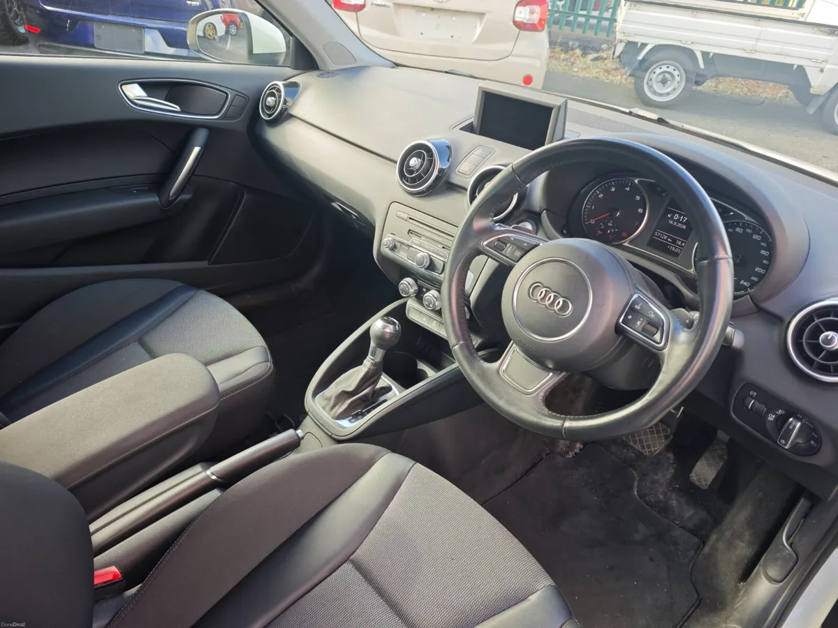 Audi A1 1.4 petrol automatic s-tronic - Image 5