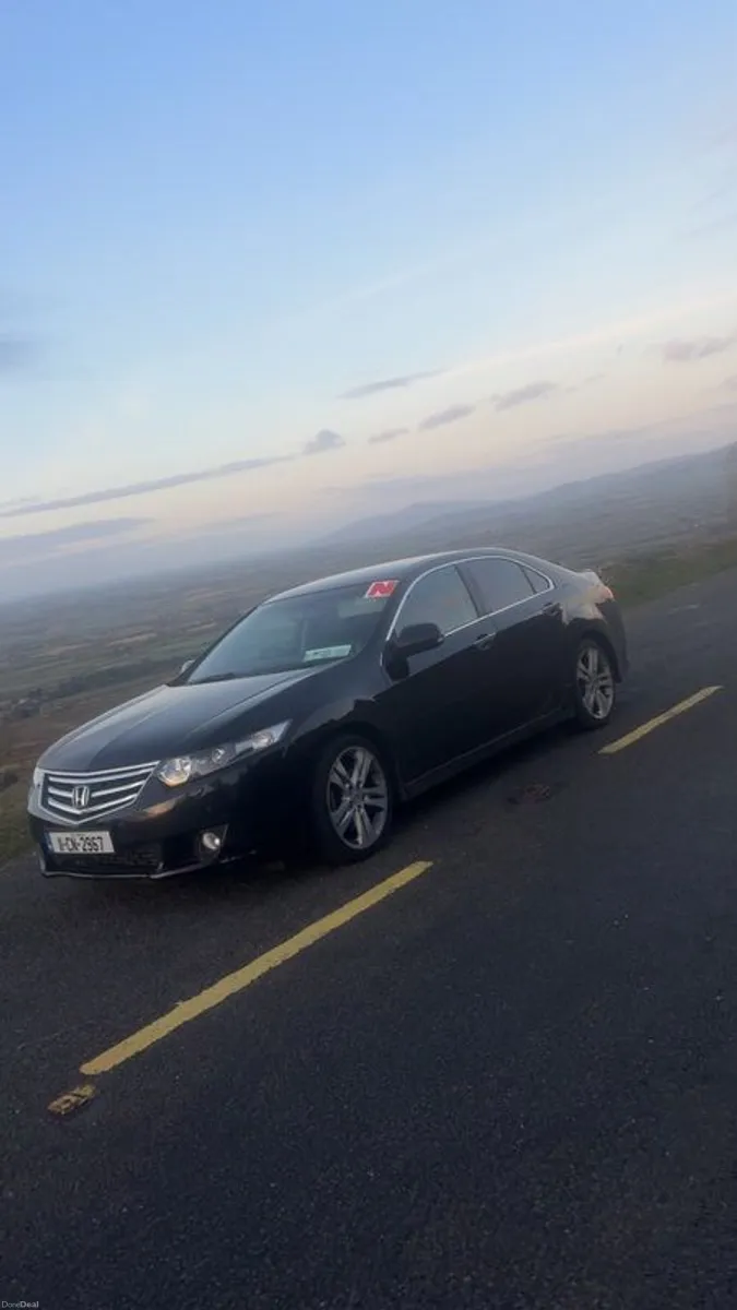 2011 Honda Accord type s 180 hp - Image 1