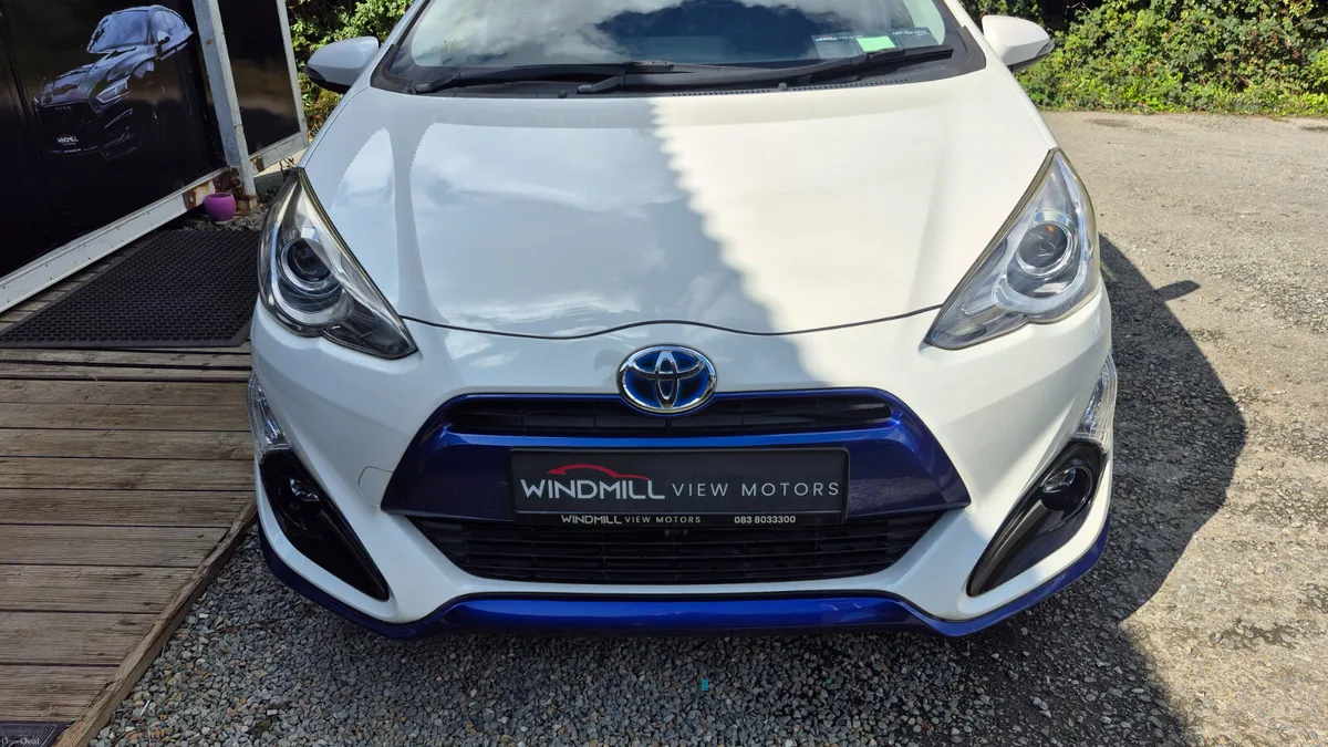 Toyota Aqua 1.5 Hybrid Automatic - Image 4