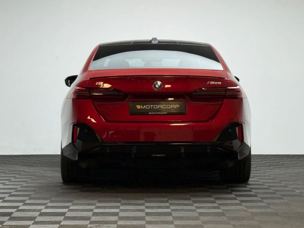 BMW i5 M60 601HP XDRIVE - Image 6