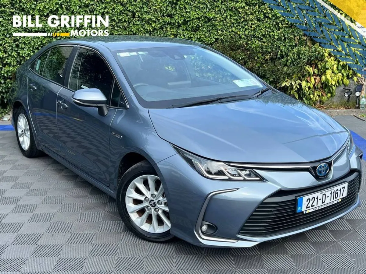 Toyota Corolla LUNA 1.8 HYBRID AUTO // SERVICE HIS - Image 1