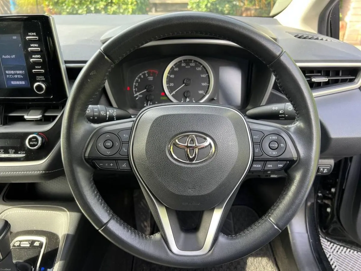 Toyota Corolla TOURING 1.8 HYBRID AUTO // REVERSE - Image 4
