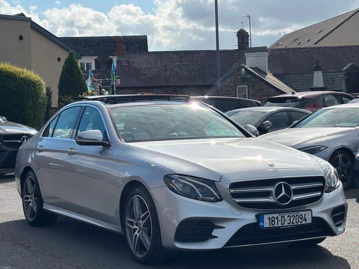 Mercedes-Benz E-Class E220D AMG LINE AUTO *PAN ROO - Image 3