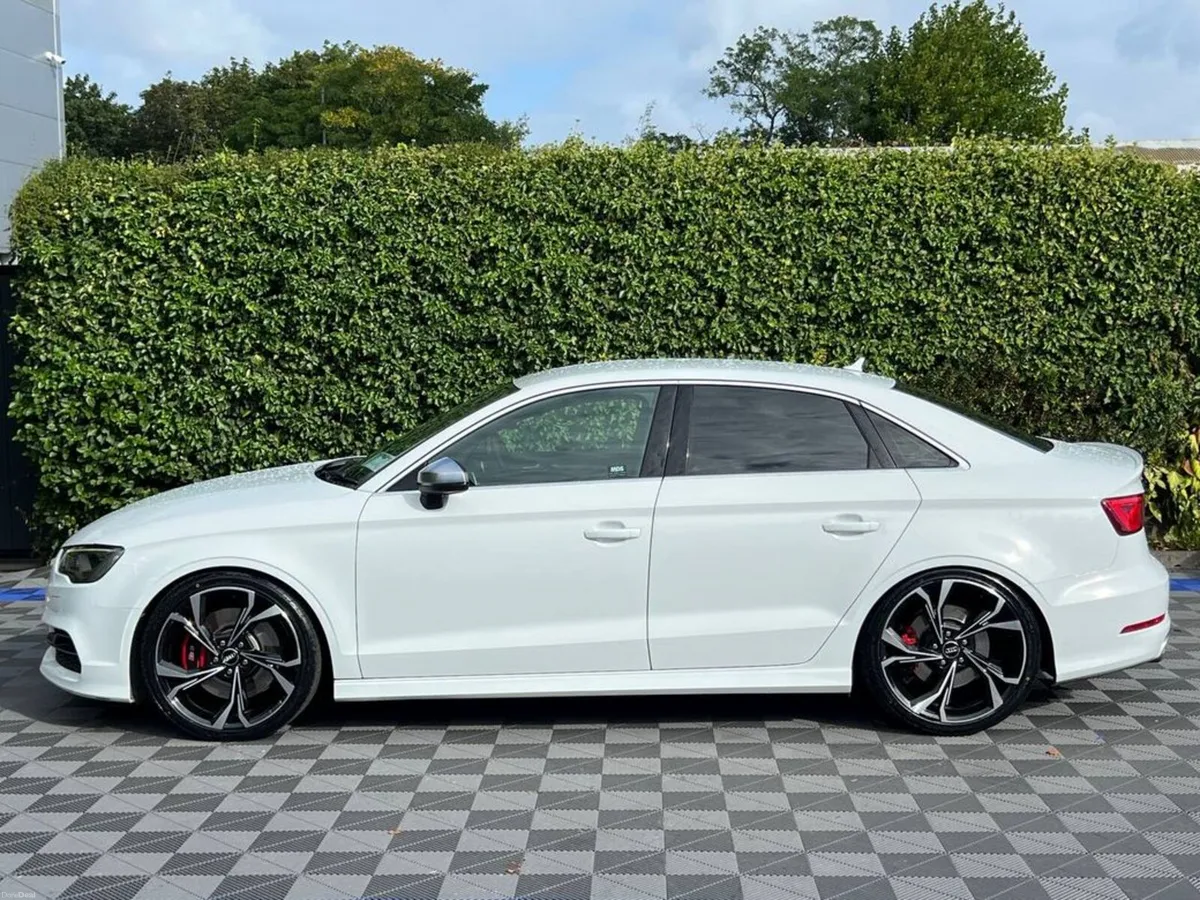 Audi S3 QUATTRO 2.0 TFSI AUTO // NEW 19" DIAMOND C - Image 3