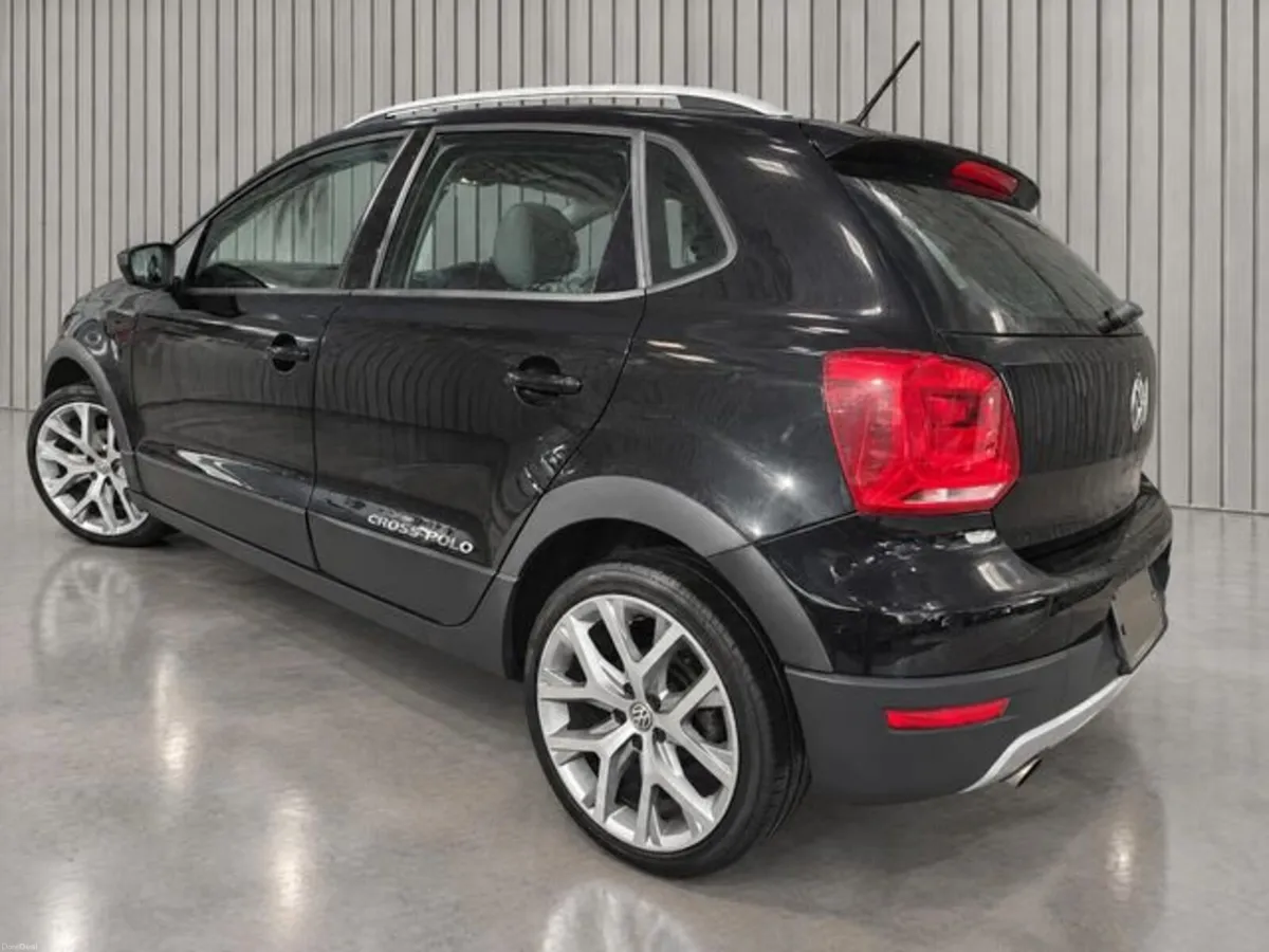 Volkswagen Polo (THE TALL) CROSS POLO - Image 4