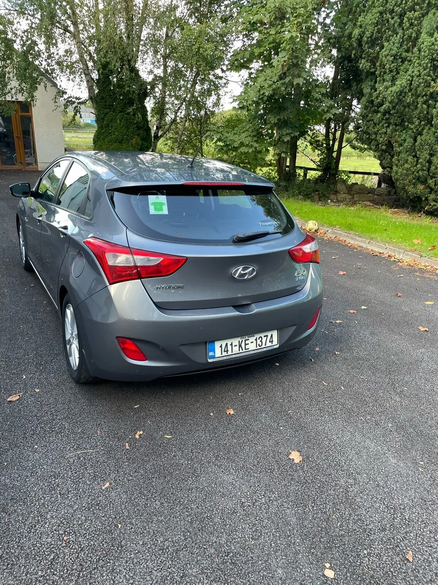 2014 Hyundai i30 Hatchback 1.6L Diesel Deluxe - Image 4