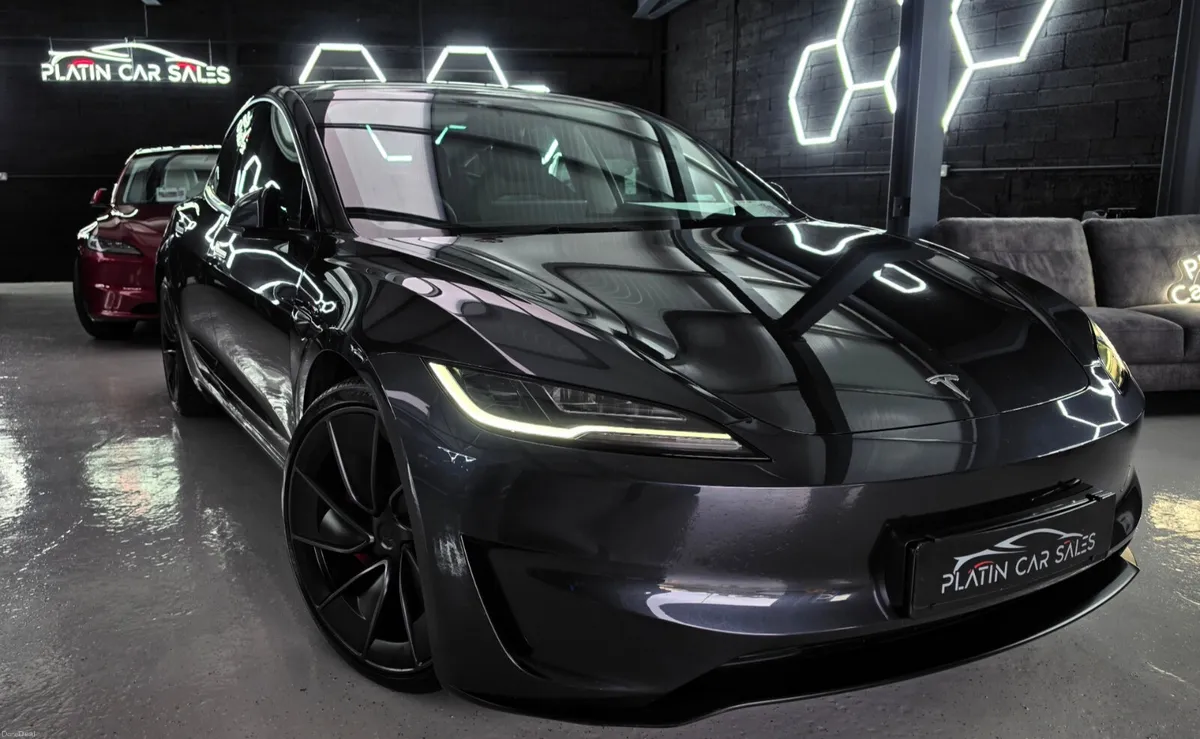 🔥 2024 Tesla Model 3 Performance in Premiuim Stea - Image 1