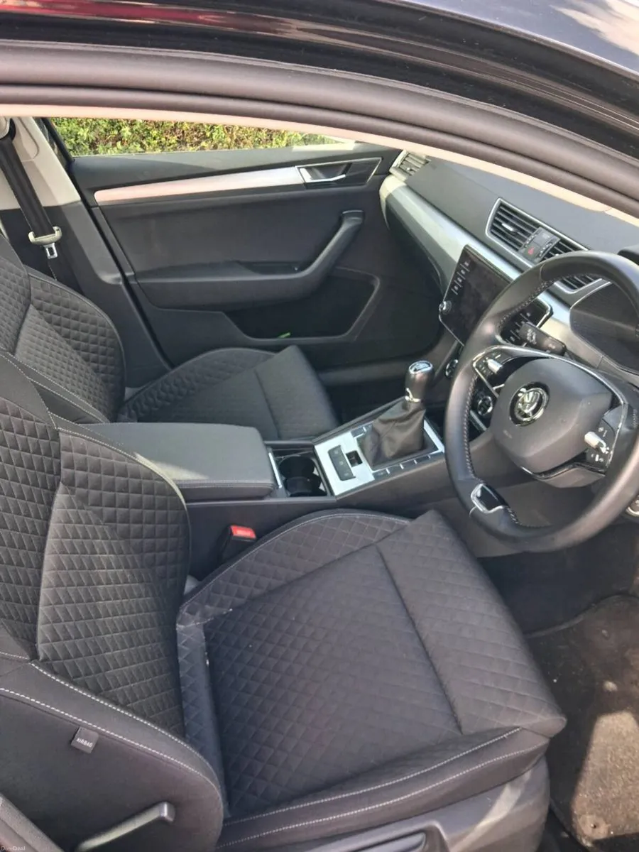 2022 Skoda Superb Low Milage - Image 5