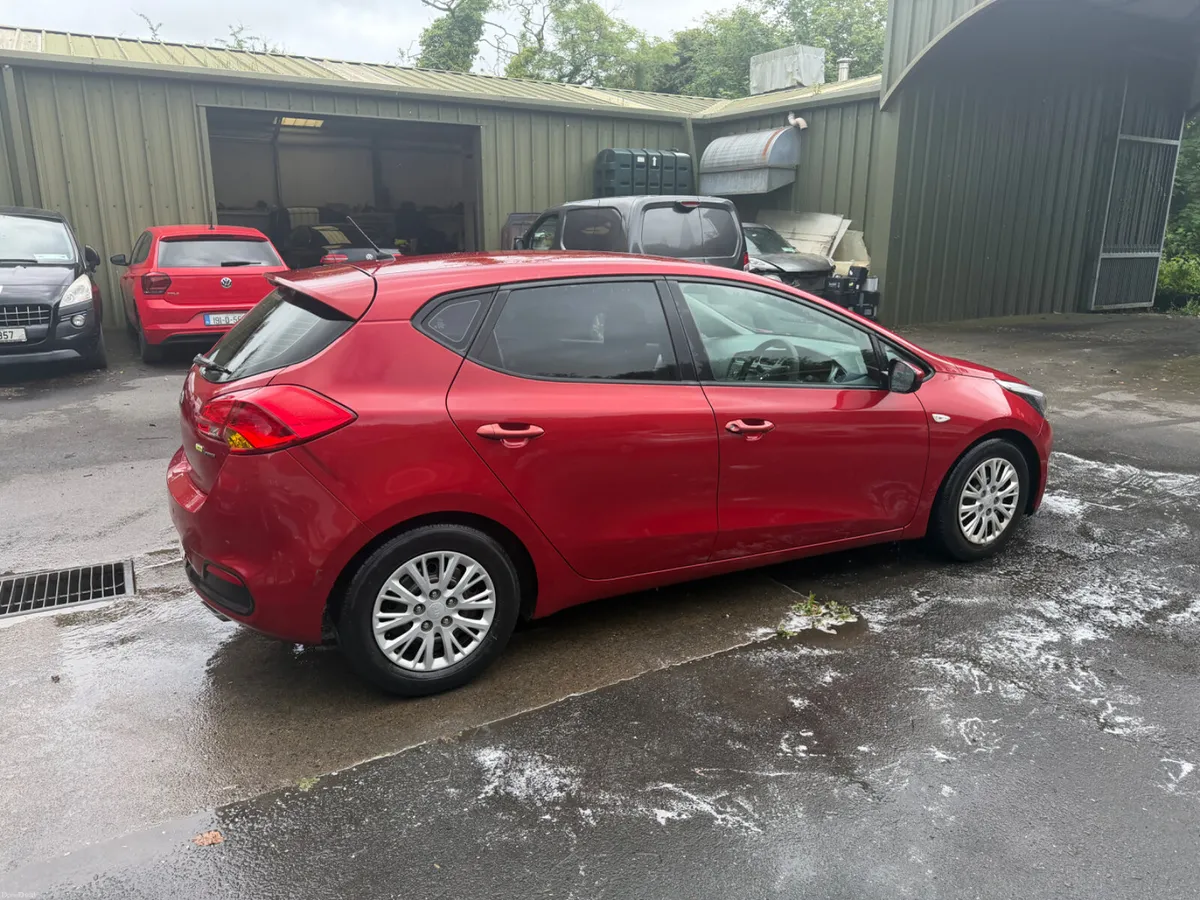 Kia Ceed 2012 - Image 5