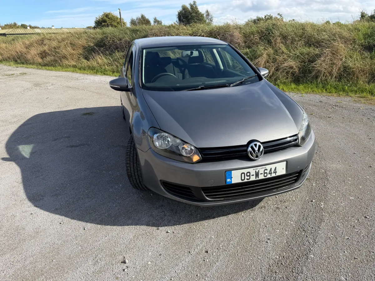 Volkswagen Golf 2009 - Image 2