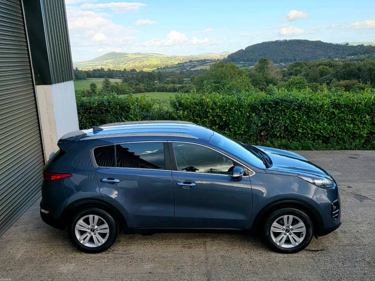 171 KIA SPORTAGE 1.7CRDI ☆ IMMACULATE ☆ - Image 2