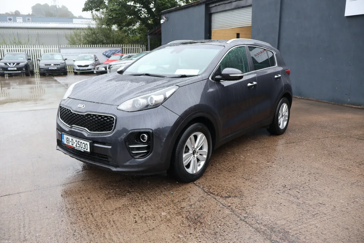 Kia Sportage Panoramic Roof Leather Apple CarPlay! - Image 5