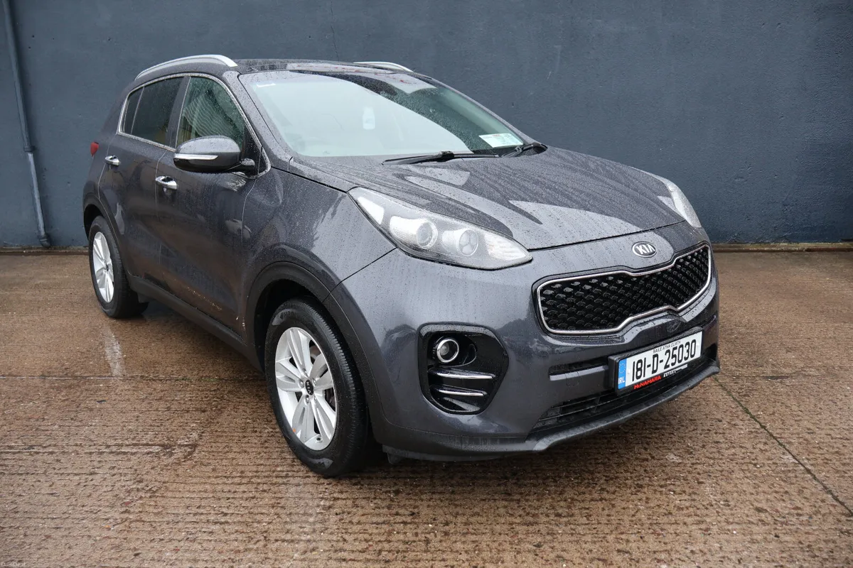 Kia Sportage Panoramic Roof Leather Apple CarPlay! - Image 3