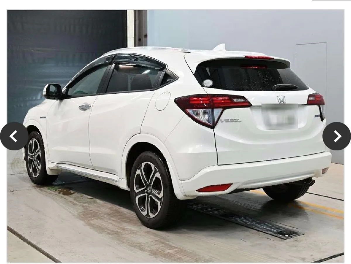 Honda Vezel 2017 | Automatic | Arriving end of 26 - Image 6