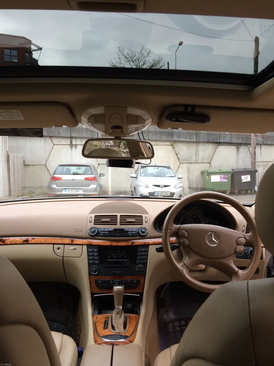 Mercedes-Benz E-Class 2007 - Image 1