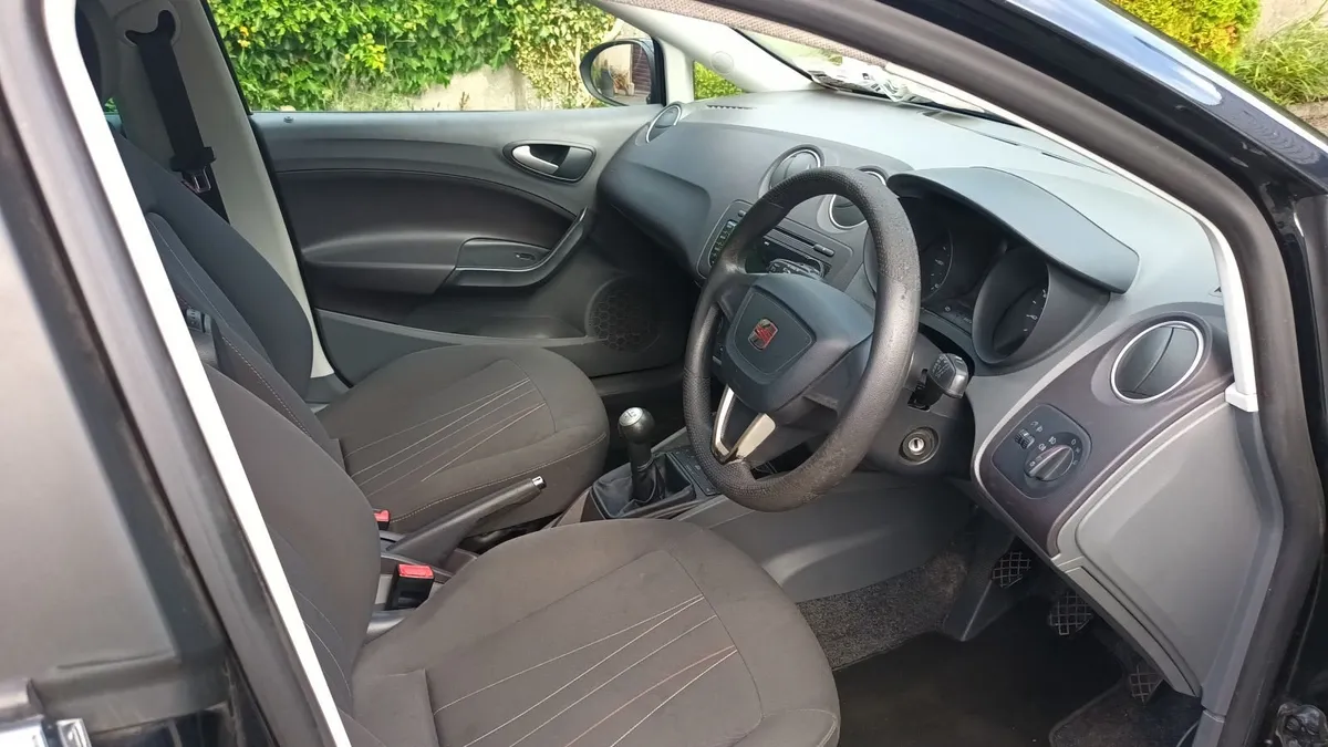 SEAT Ibiza 2011 - Image 6