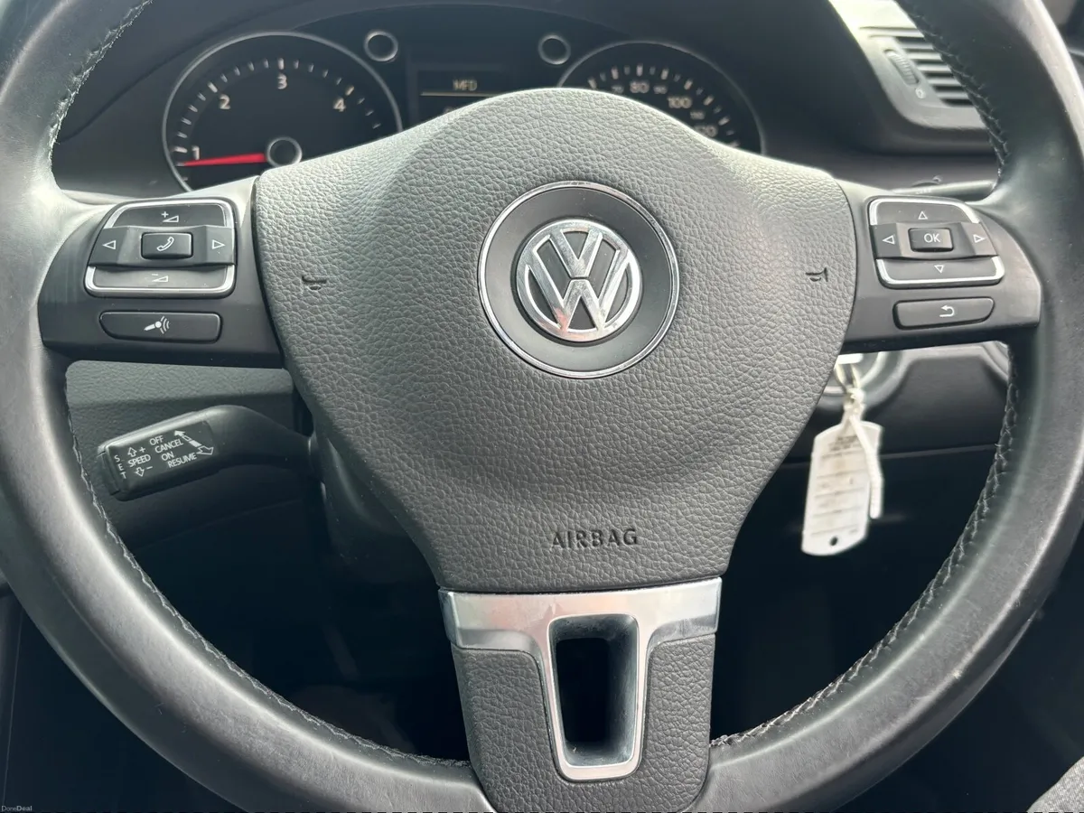 Volkswagen Passat 2.0 TDI MONTE CARLO 2009 - Image 4