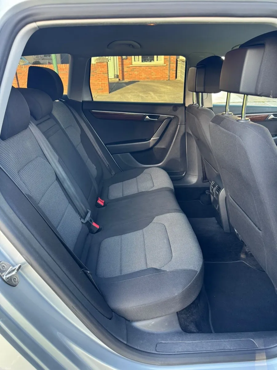 VW Passat Estate - Image 4