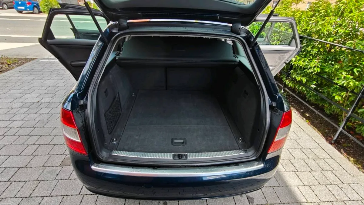 Audi A4 Avant 1.9TDI 6 Speed Manual - Image 4