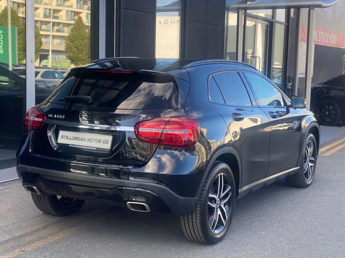 Mercedes-Benz GLA 180 AMG Night Edition Auto - Image 5