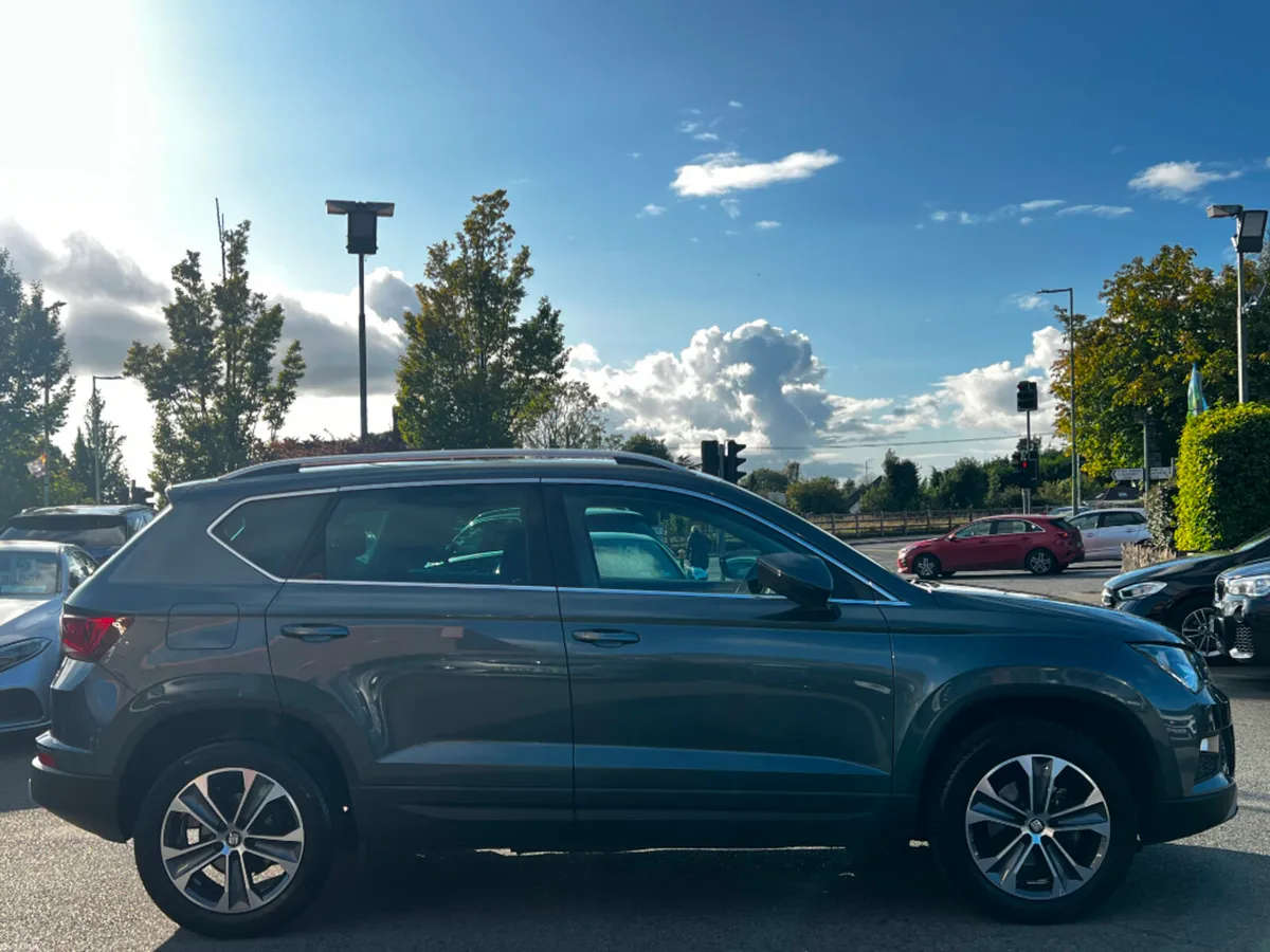 SEAT Ateca 1.5TSI 150HP SE PLUS *LOW KMS* - Image 4