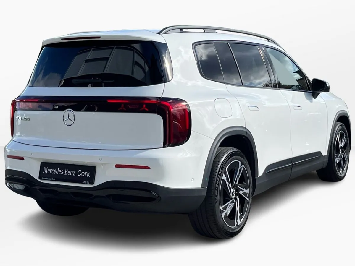 Mercedes-Benz GLB 250 Progressive Line + Electric - Image 3