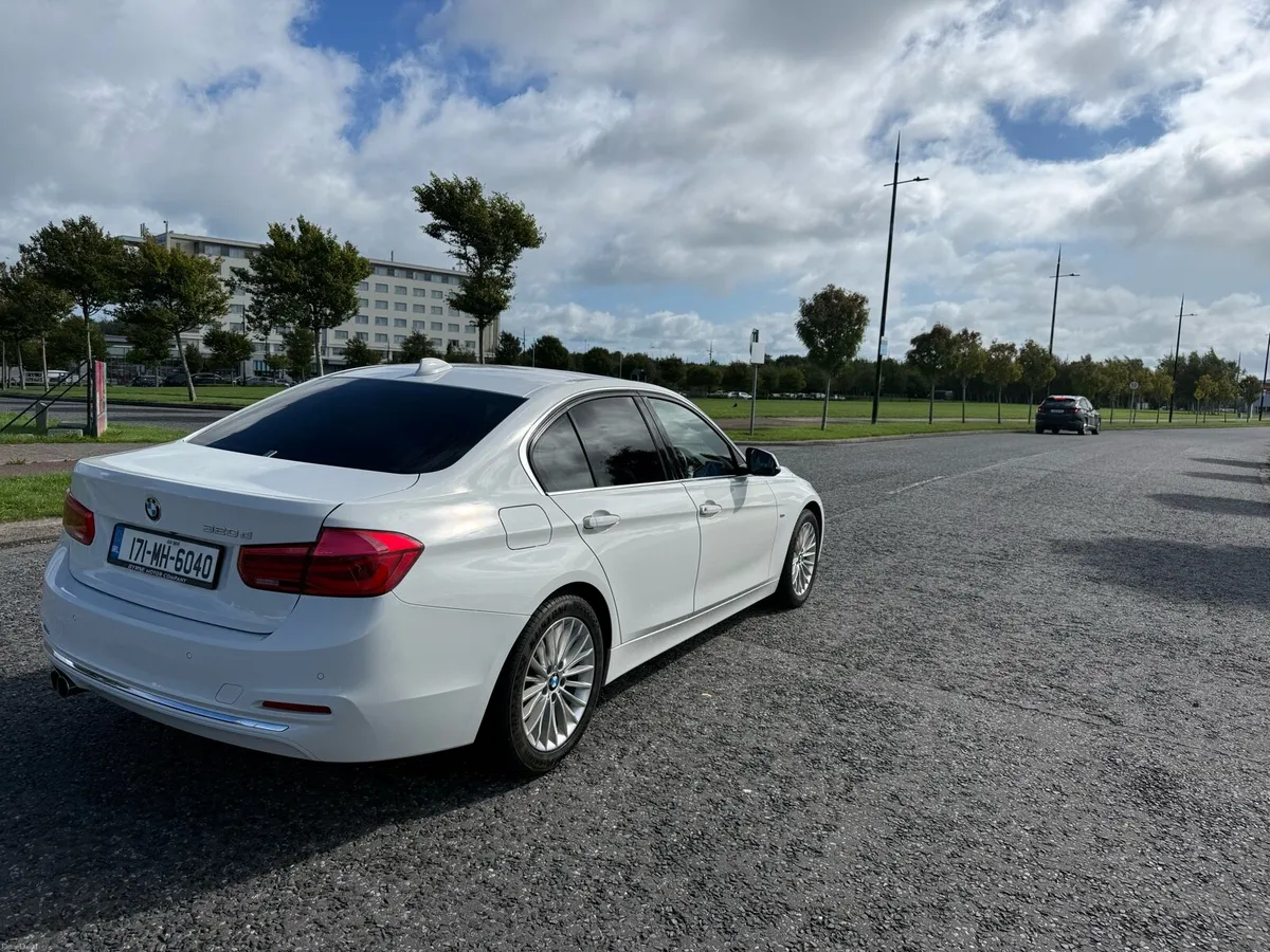 Car - Image 4
