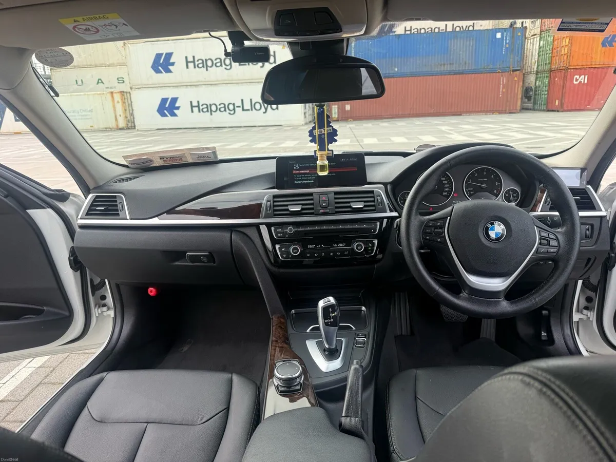 Car - Image 6