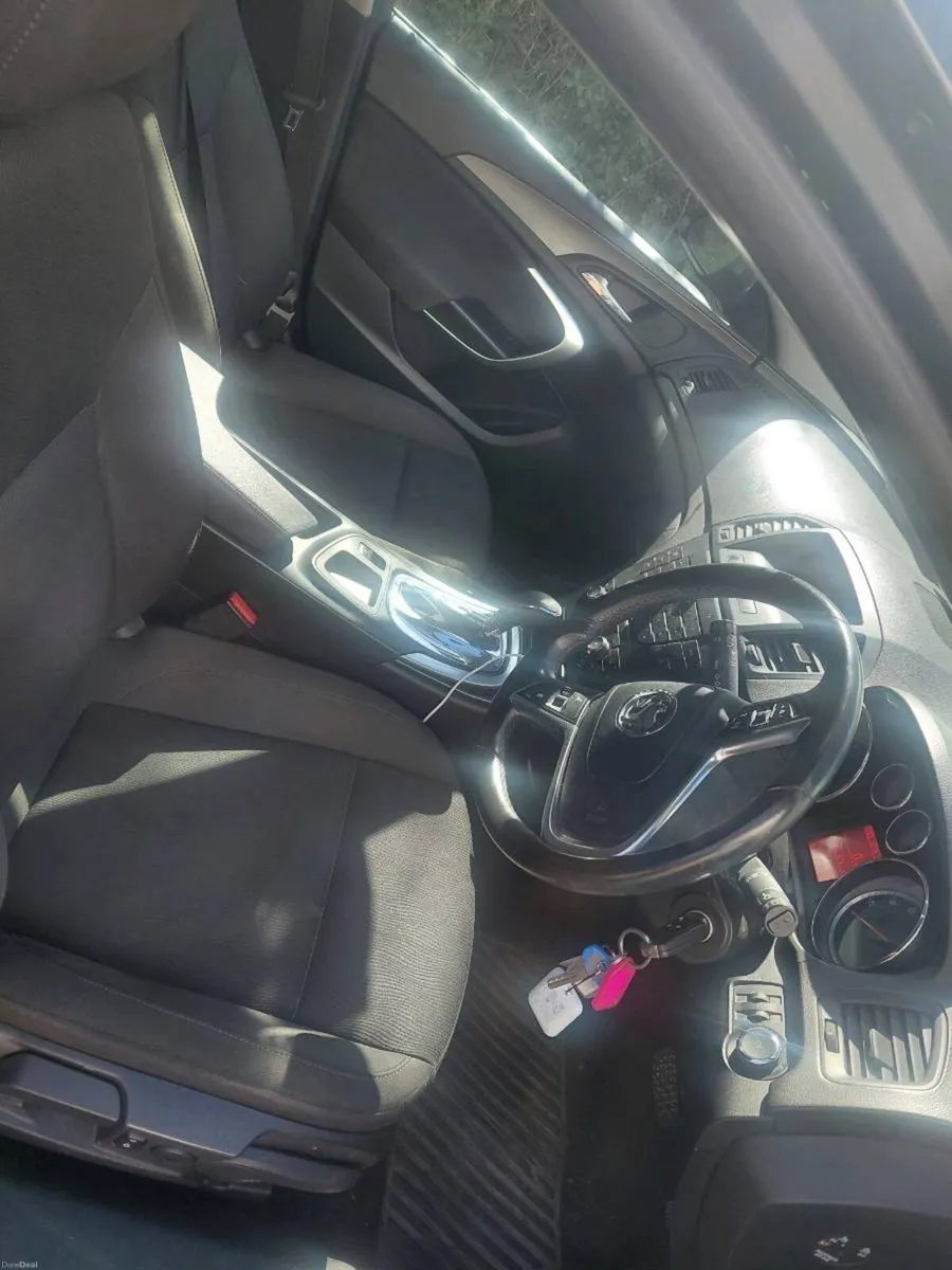 Vauxhall Insignia 2012 - Image 3