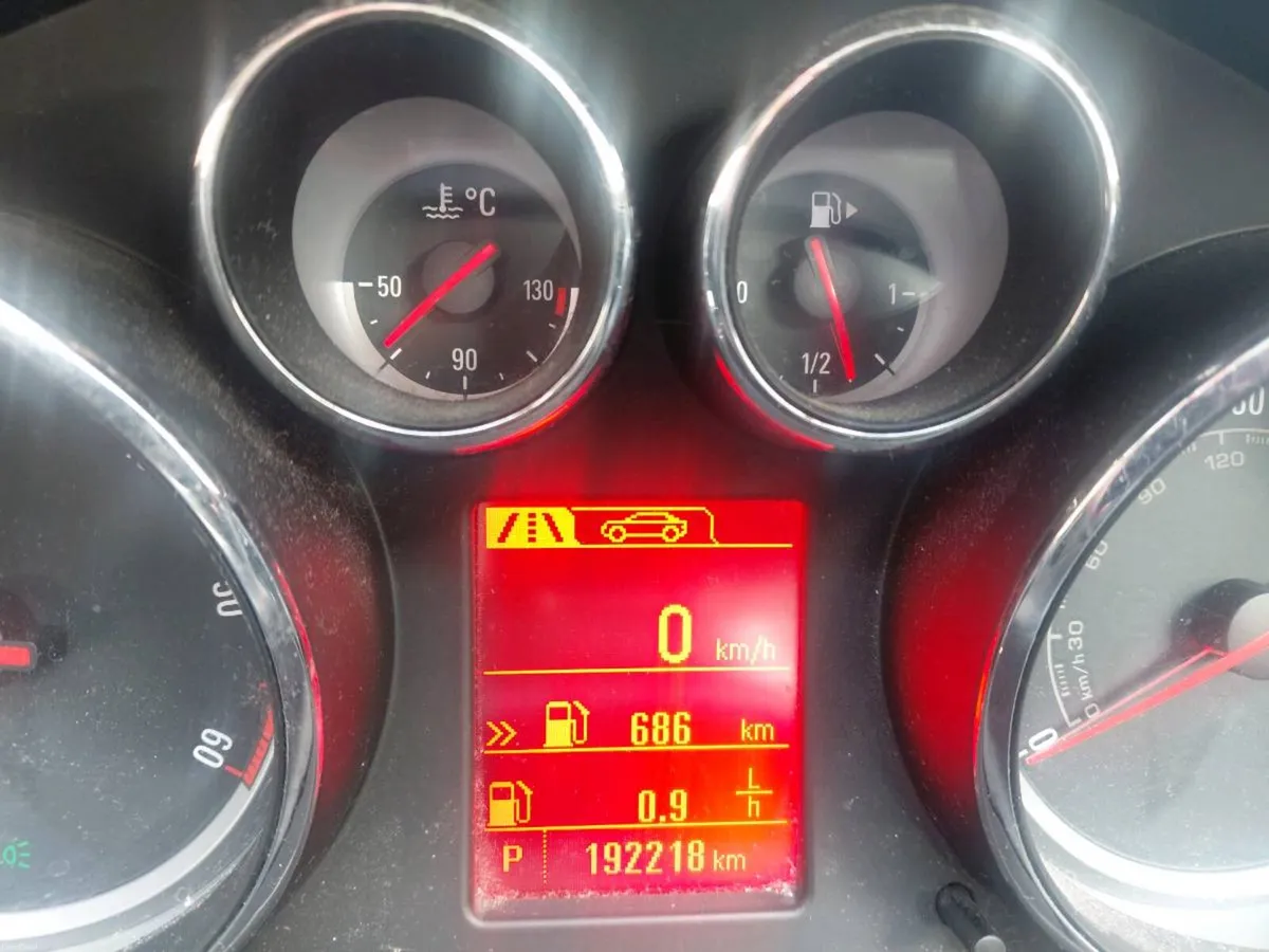 Vauxhall Insignia 2012 - Image 6