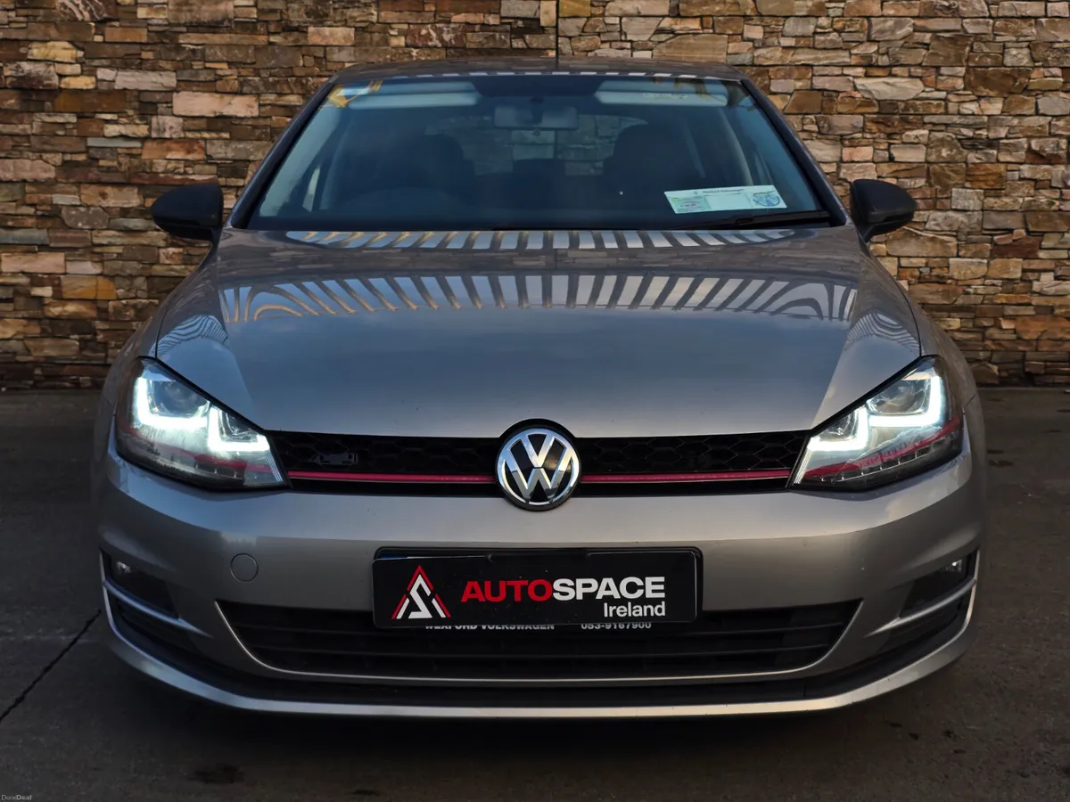 161 Volkswagen Golf 1.6TDI MANUAL - Image 3