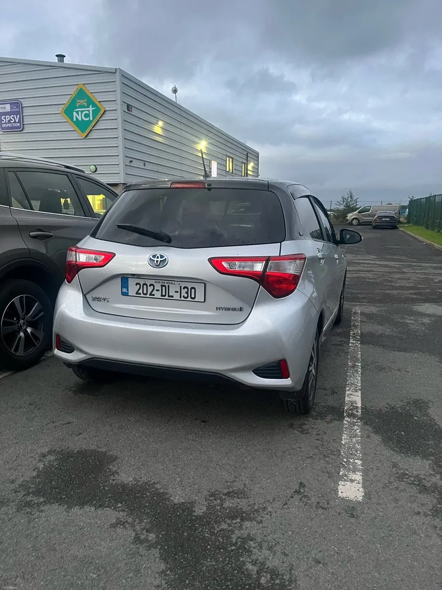 Toyota Yaris hybrid 2020 - Image 3