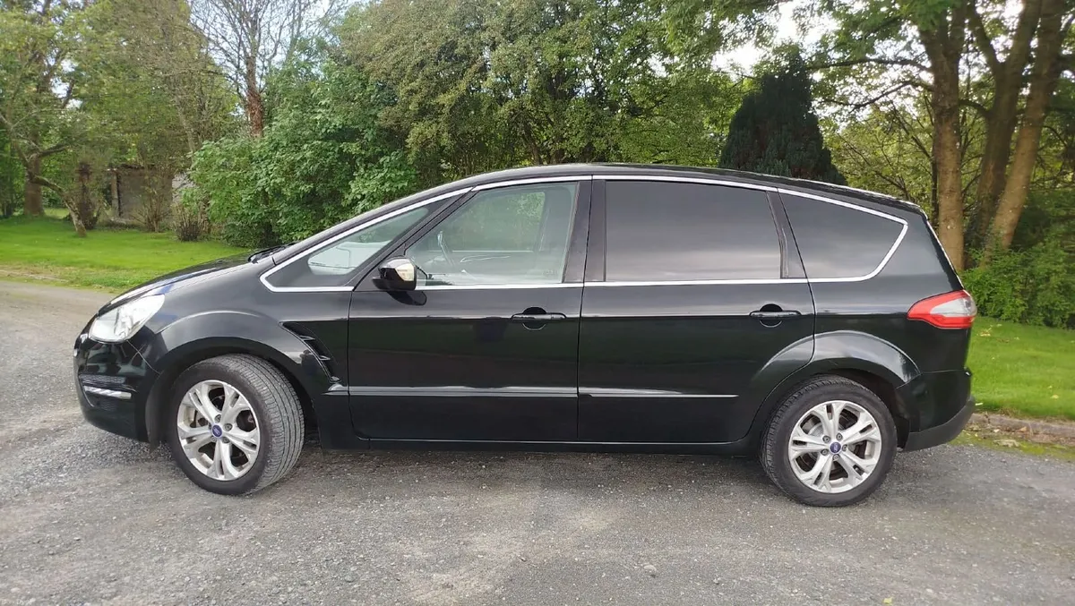 Ford S-Max TITANIUM 2014 low mileage - Image 4