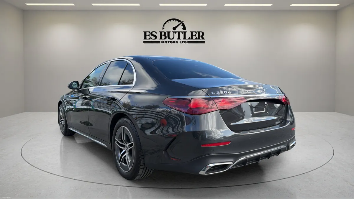 2024 Mercedes-Benz E220d MHEV AMG PLUS AUTO - Image 3