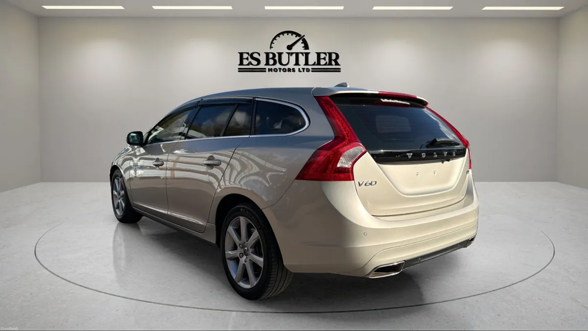 181 Volvo V60 Estate 2.0L DIESEL AUTO 1YR WARRANTY - Image 3