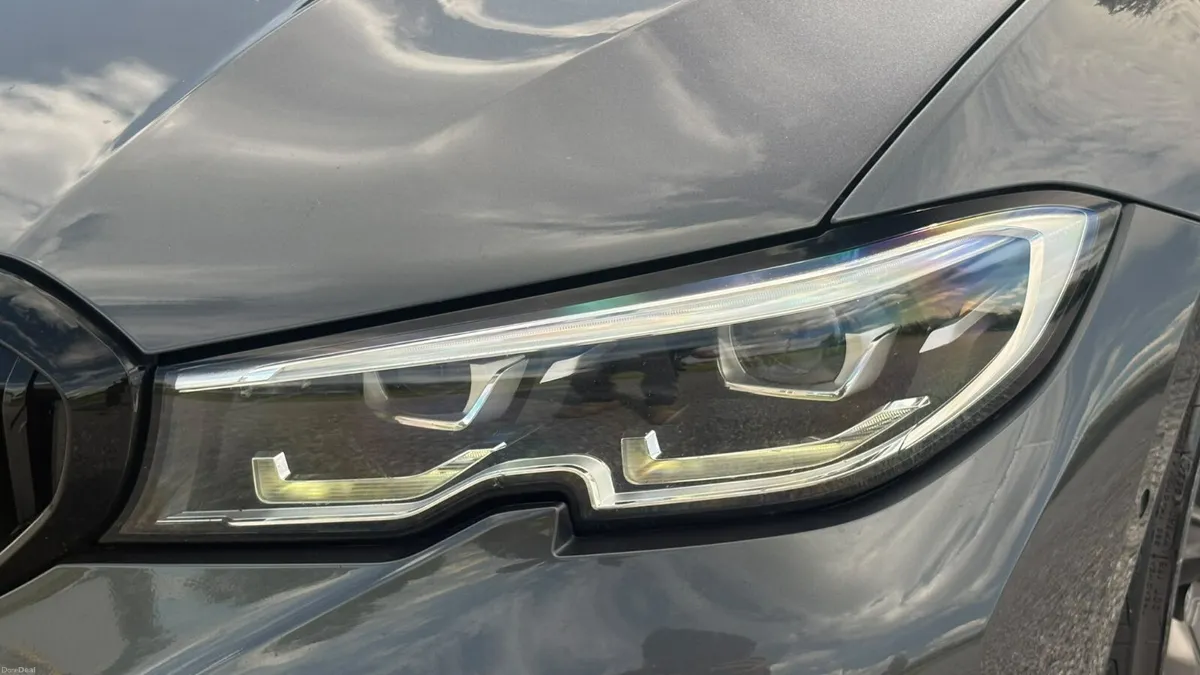 BMW 3-Series 2020 - Image 6