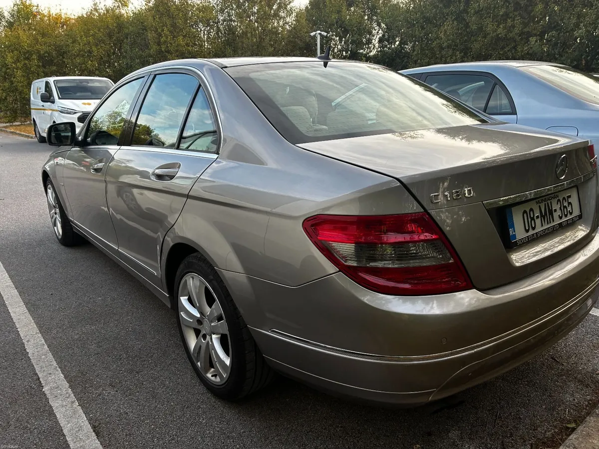 Mercedes-Benz C-Class 2008 - Image 2