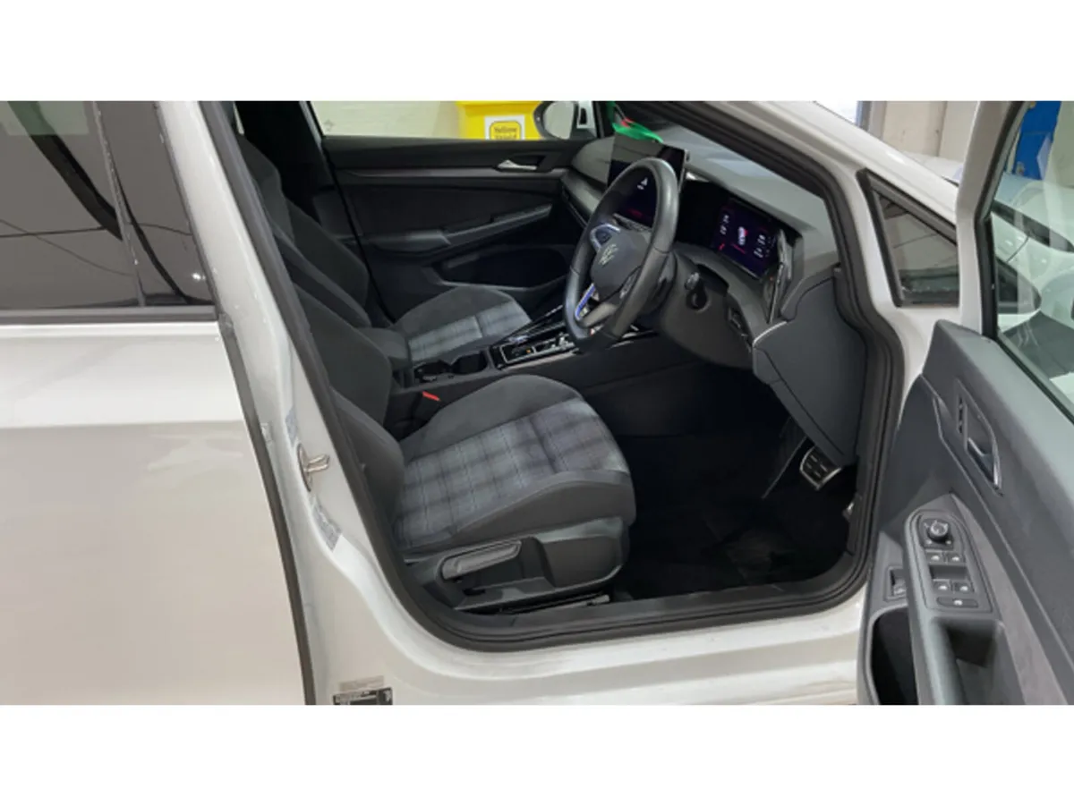 Volkswagen Golf GTE 1.5TSi (PAN ROOF) PLUG IN HYBR - Image 5
