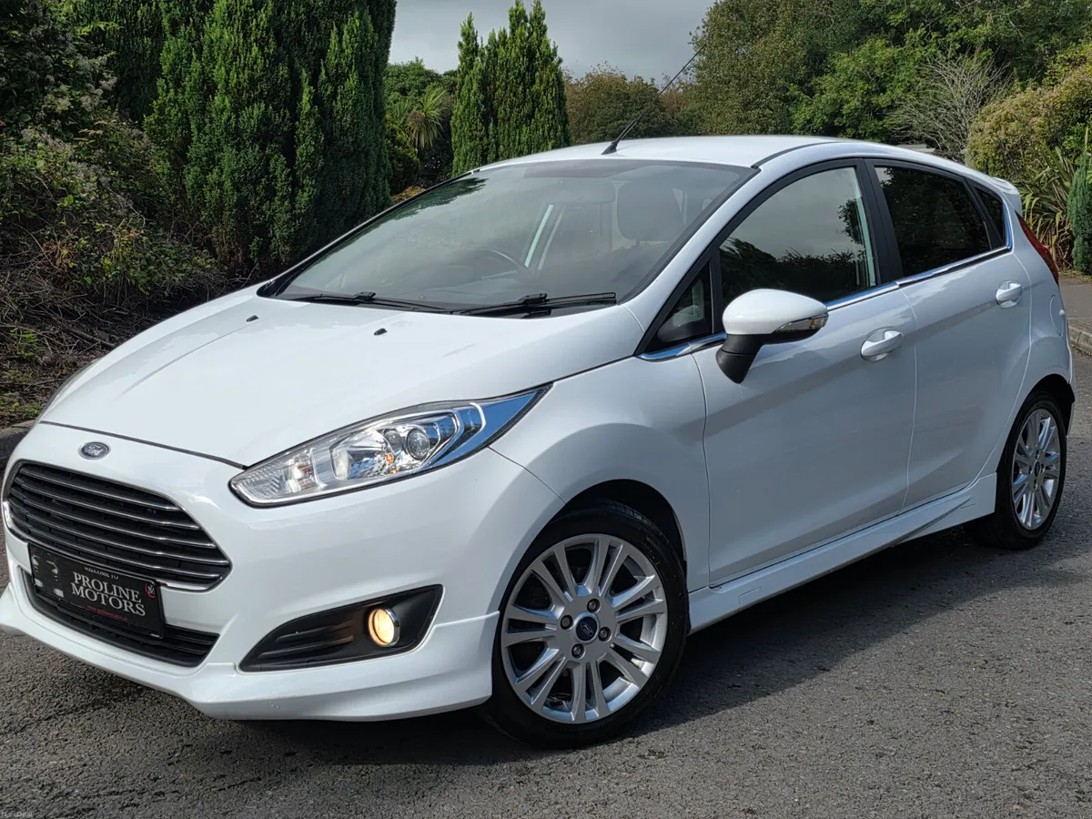 132 FORD FIESTA 1.2 ZETEC S - Image 1