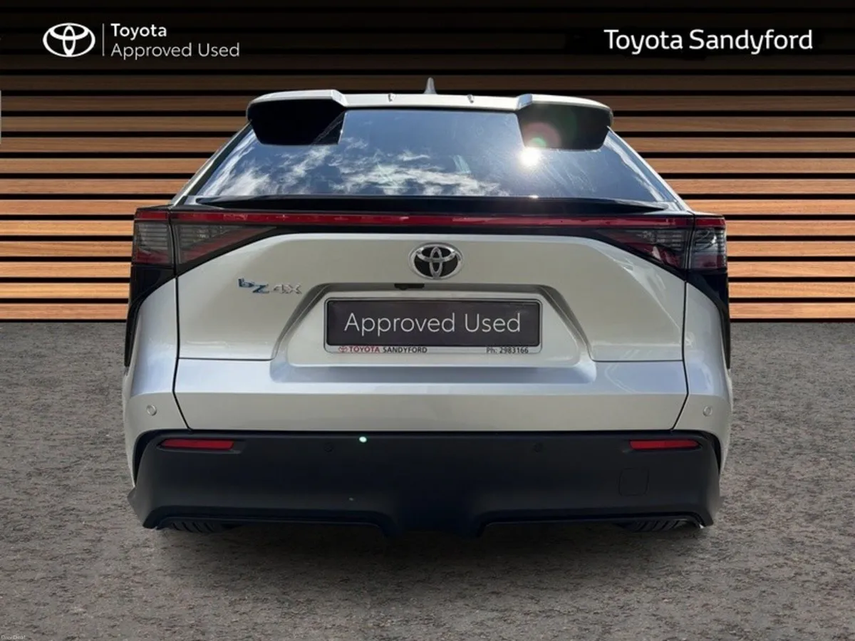 Toyota bZ4X FULL LEATHER SPORT 11KW EV AUTOMATIC / - Image 4
