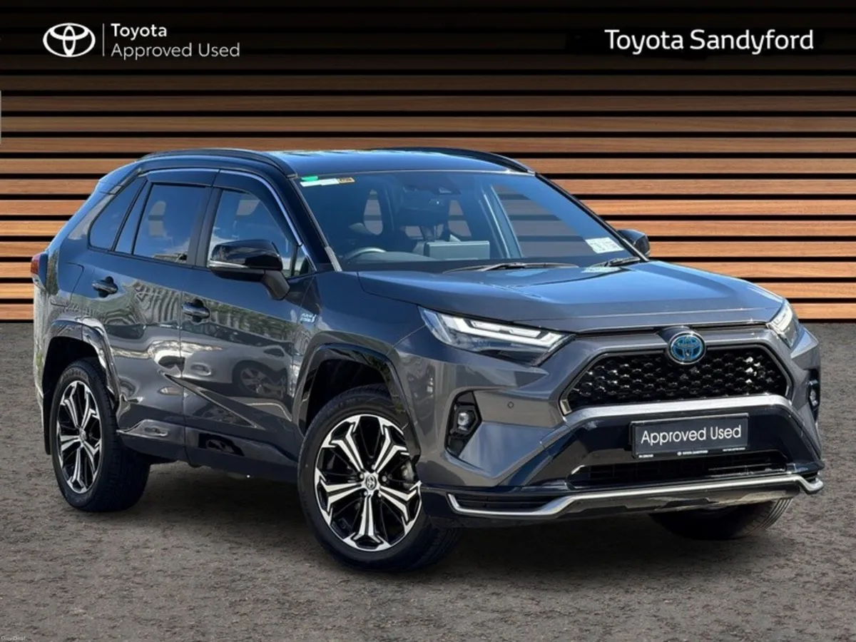 Toyota RAV4 SPORT PLUG-IN HYBRID AWD // LEATHER HE - Image 1