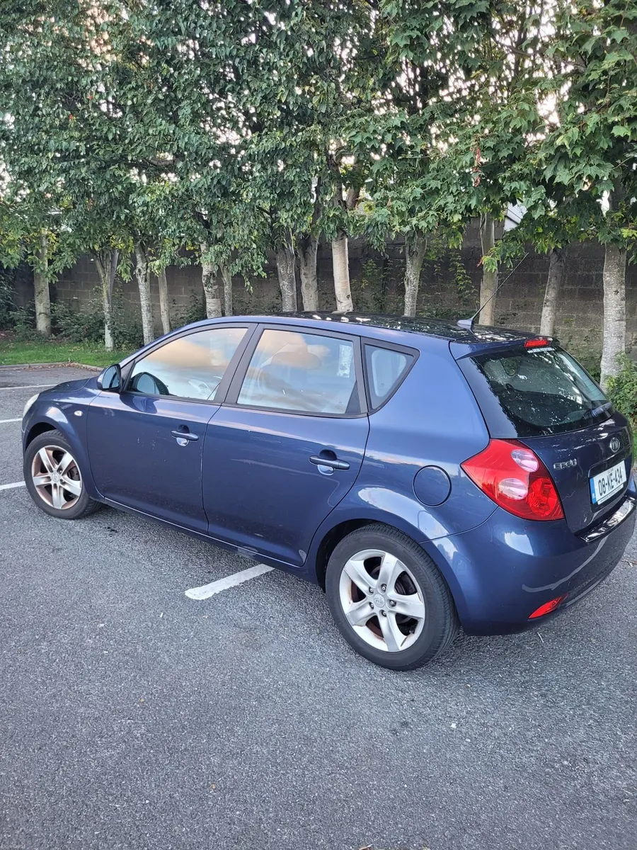 Kia Ceed 2008 - Image 1