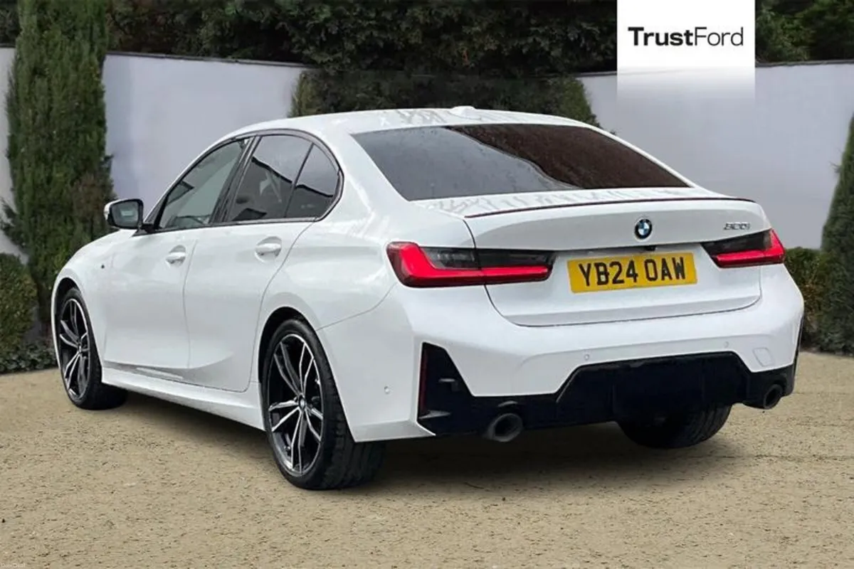 BMW 3-Series 320i M Sport 4dr Step Auto [Pro Pack] - Image 2
