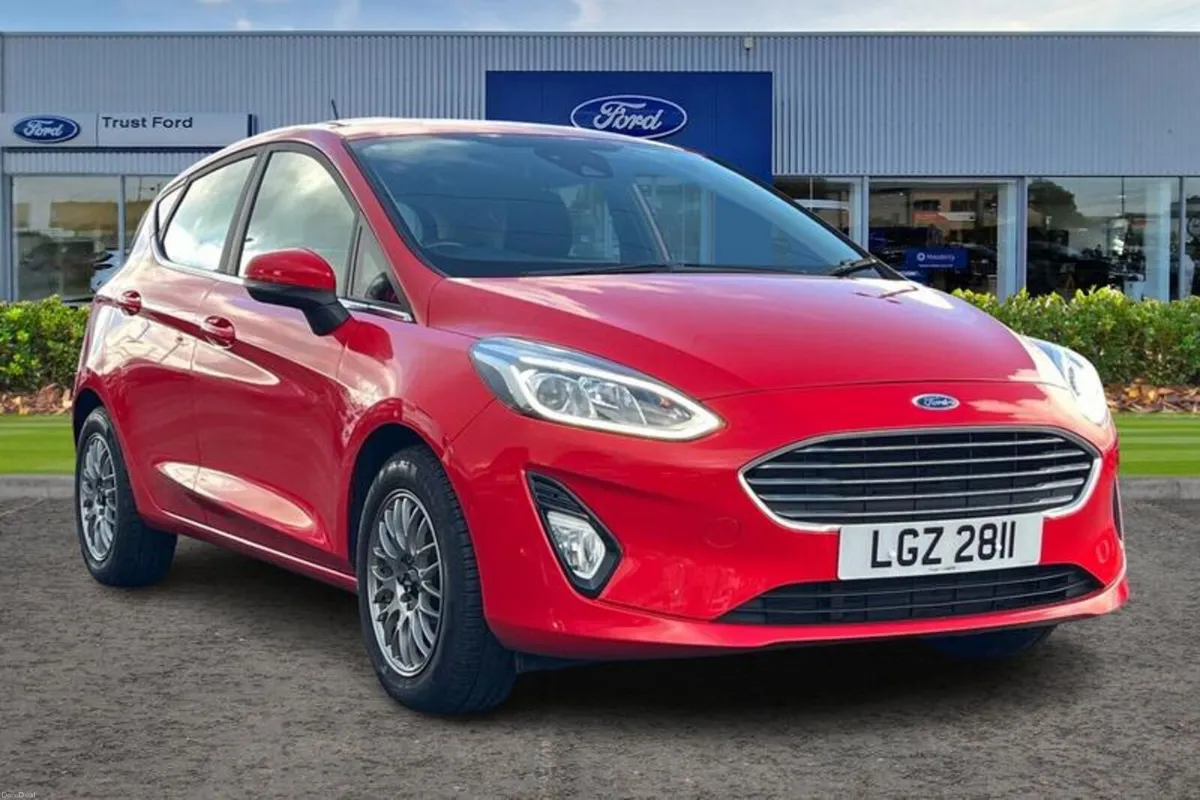 Ford Fiesta 1.0 EcoBoost Zetec 5dr - Image 1