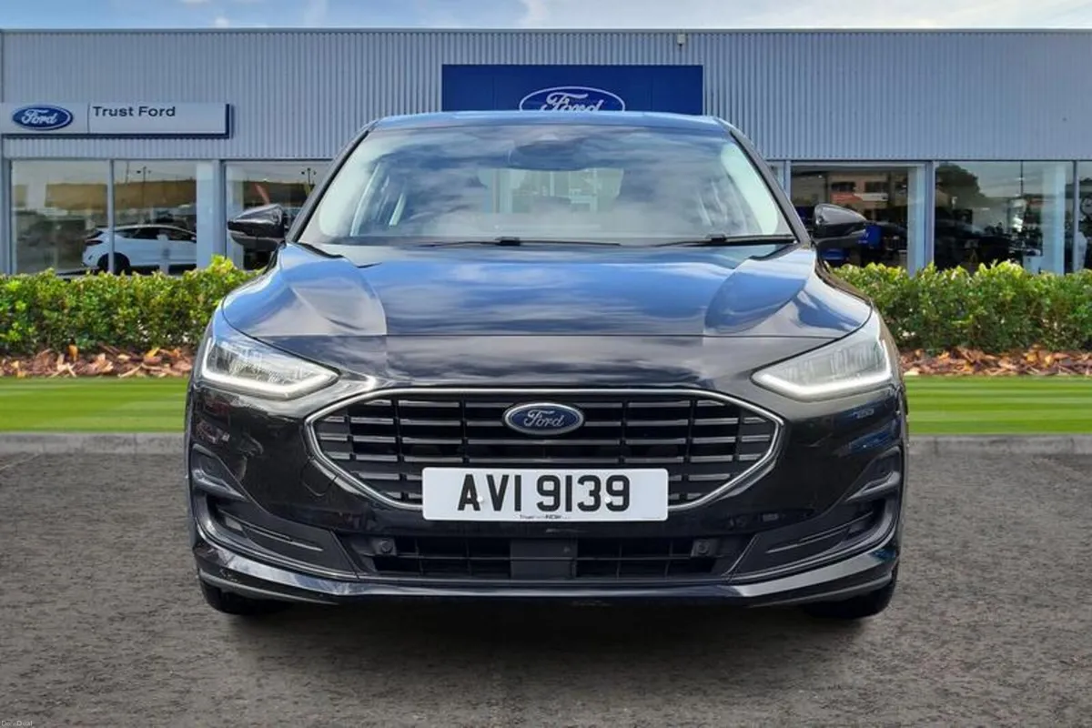 Ford Focus 1.0T EcoBoost MHEV Titanium Hatchback 5 - Image 6