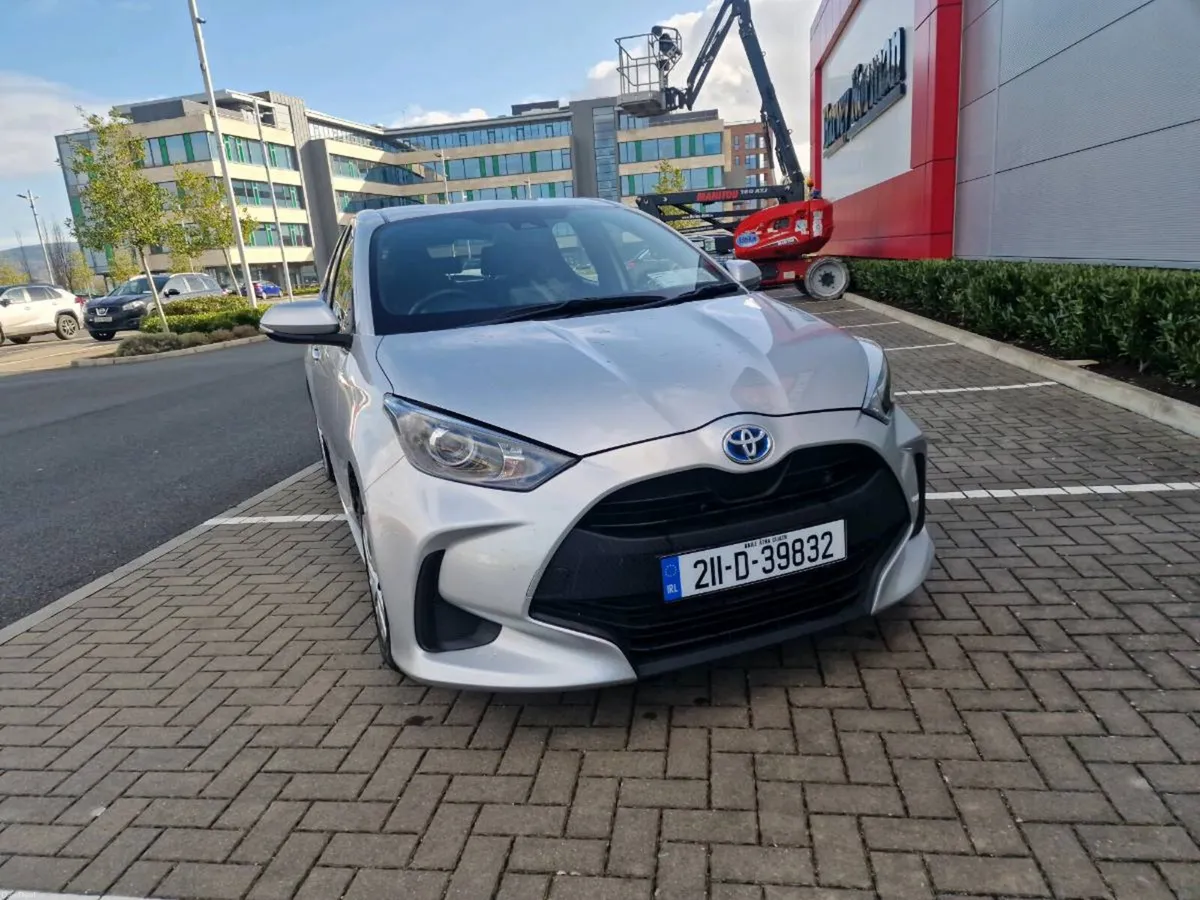 Toyota yaris - Image 3