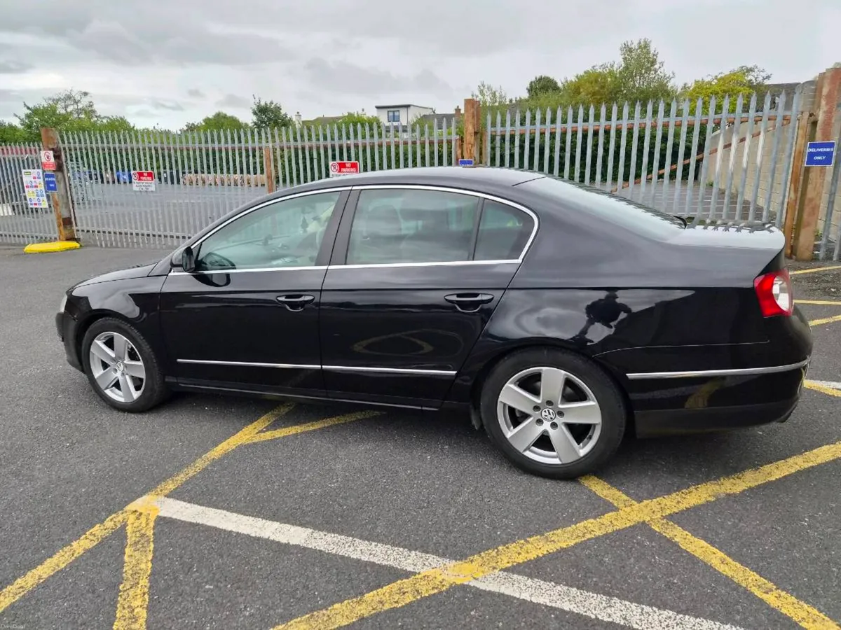 Car - Image 3