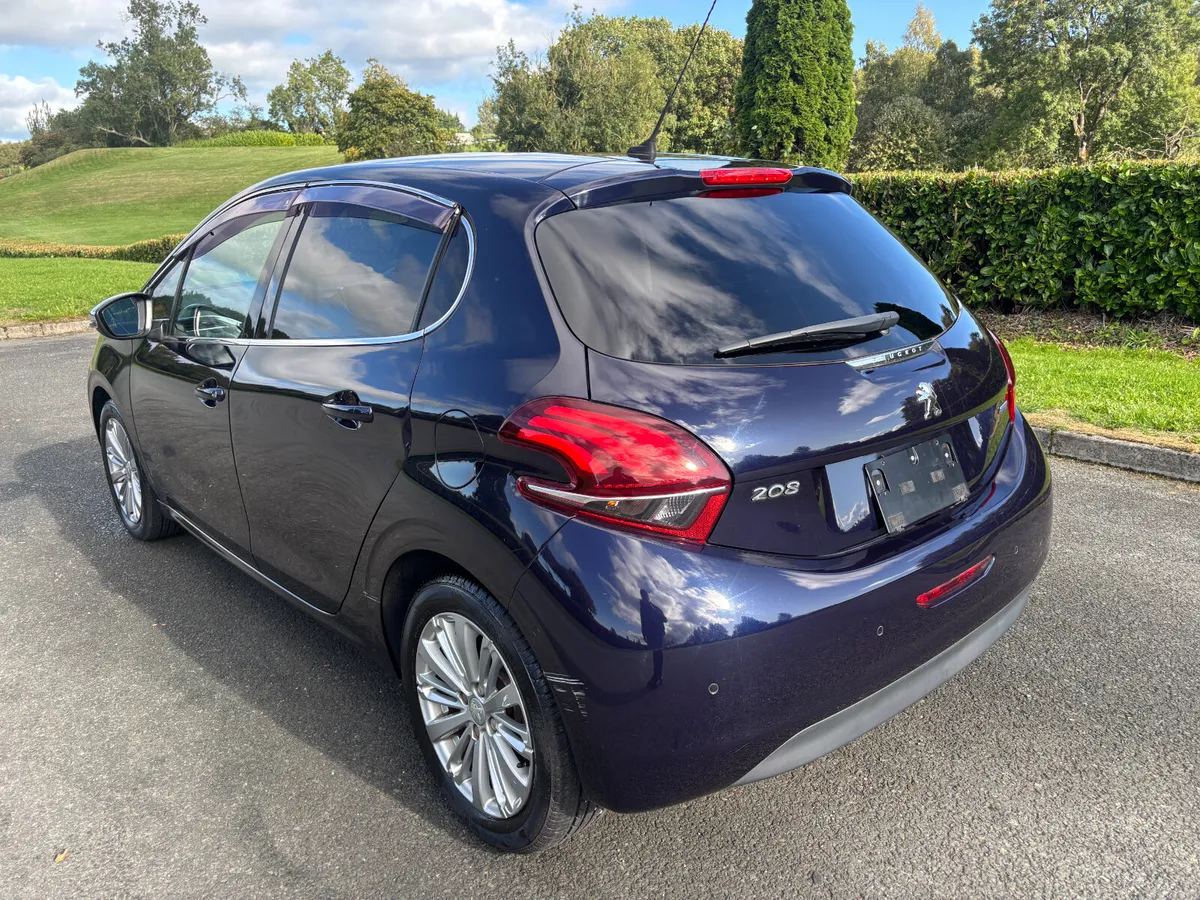 PEUGEOT 208 1.2 AUTO 2017 - Image 5