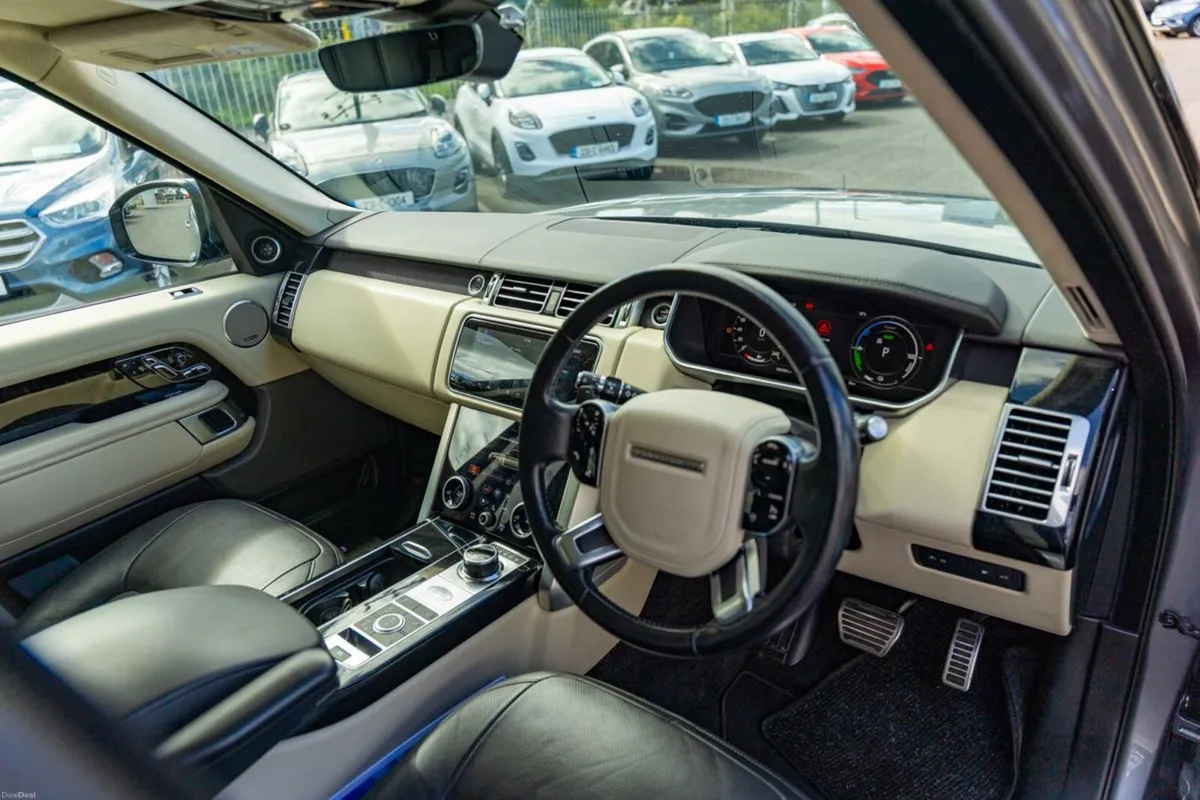 Land Rover Range Rover 2021 Range Rover 2.0 I4 PHE - Image 6